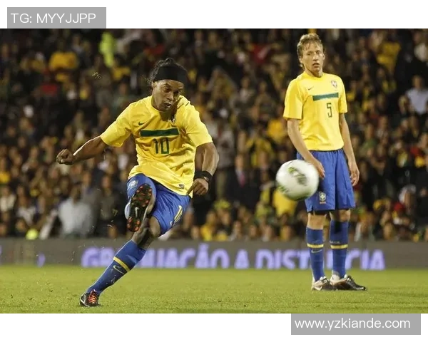 巴西足球传奇球星的崛起与辉煌：从桑巴足球到世界舞台的精彩故事