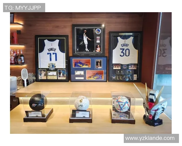 球星卡与足球文化完美融合 打造极具收藏价值的豪华套房设计